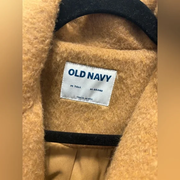 Old Navy tan shacket- Size medium tall - Picture 3 of 3